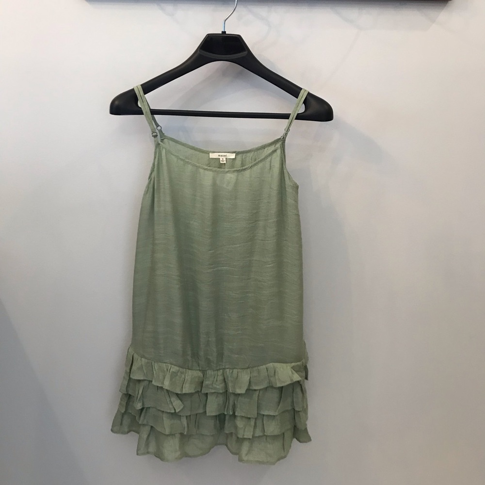 Easel sage top